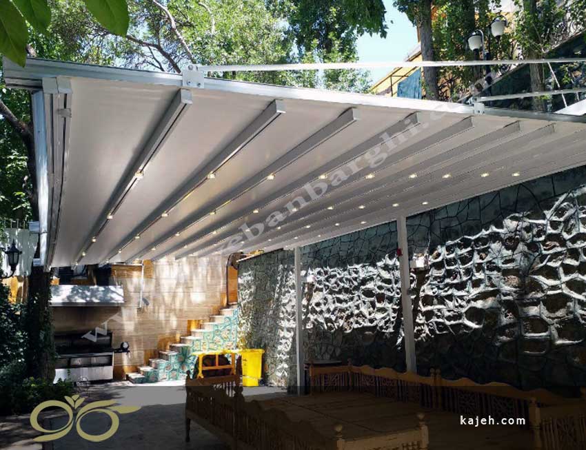 سقف پارچه ای متحرک یک باغ رستوران